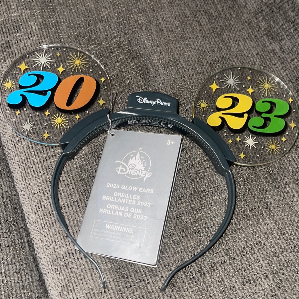 2023 Disney Mickey Ears - light up
